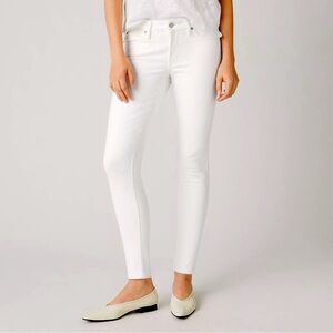 Long White Levi’s 711 SKINNY WOMEN'S JEANS